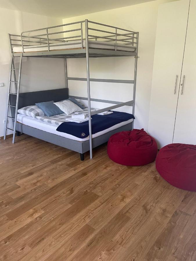 Studio apartment Ta5ek Jesenice Buitenkant foto